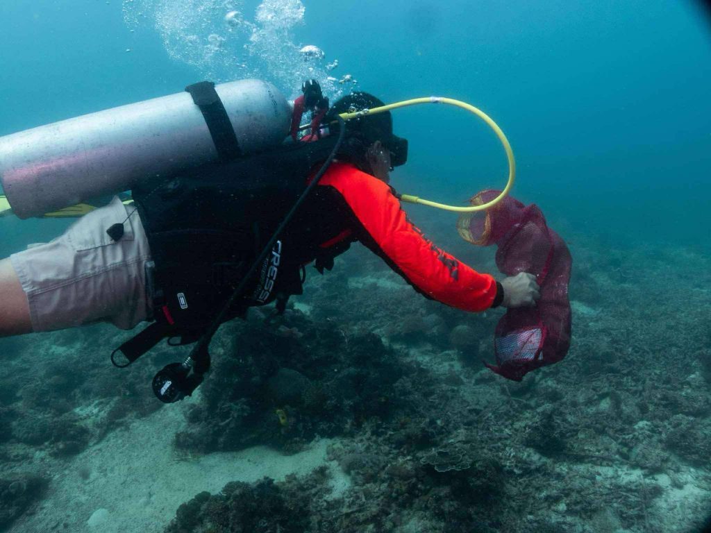 19b73749-f7e5-437a-b53b-787a1dc46c66